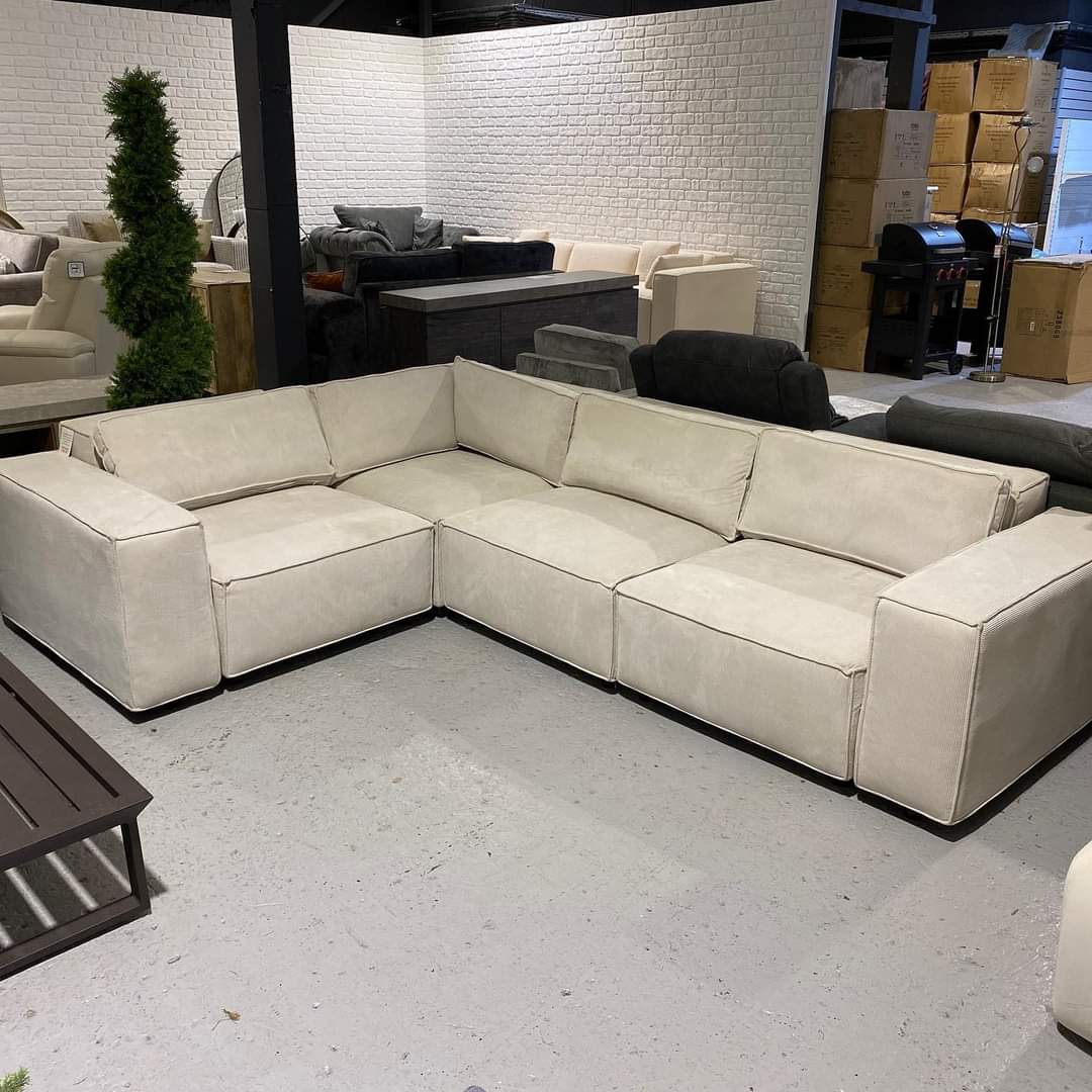 Slaone Sofa